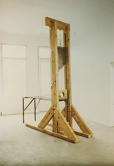 Guillotine